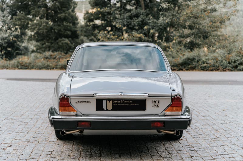1985 Jaguar XJ6 4.2